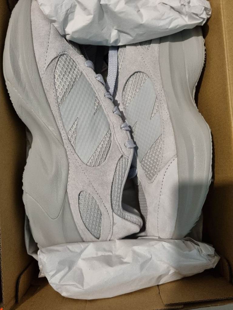 Mens new balance trainers size uk 9.5 new with box