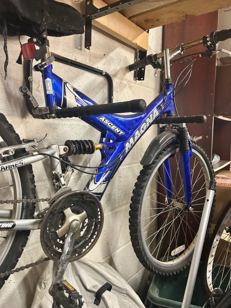 Magna Ascent Mountain Bike – Blue, Fair Condition