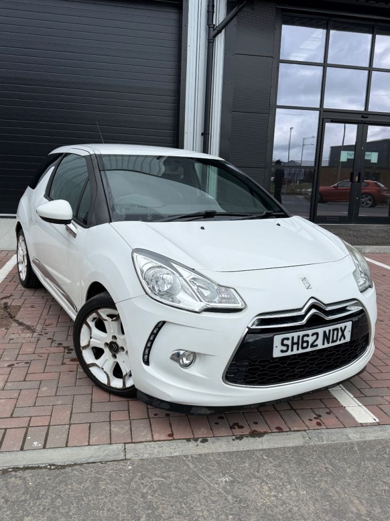 Citroen, DS3, Hatchback, 2012, Manual, 1560 (cc), 3 doors