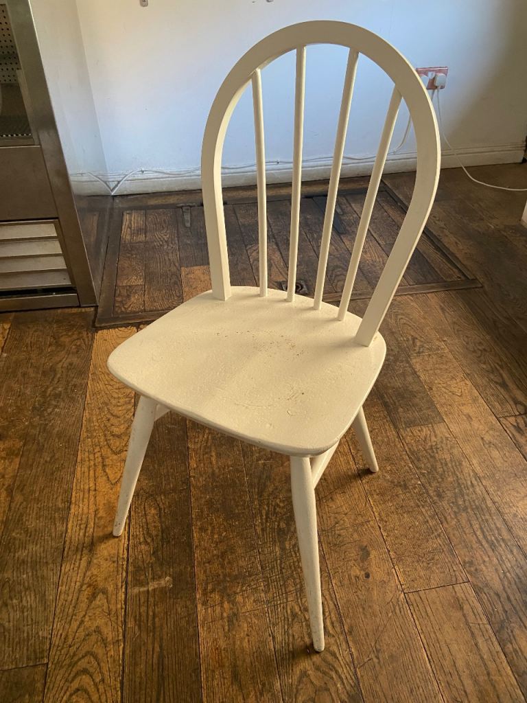 Hoop back chair