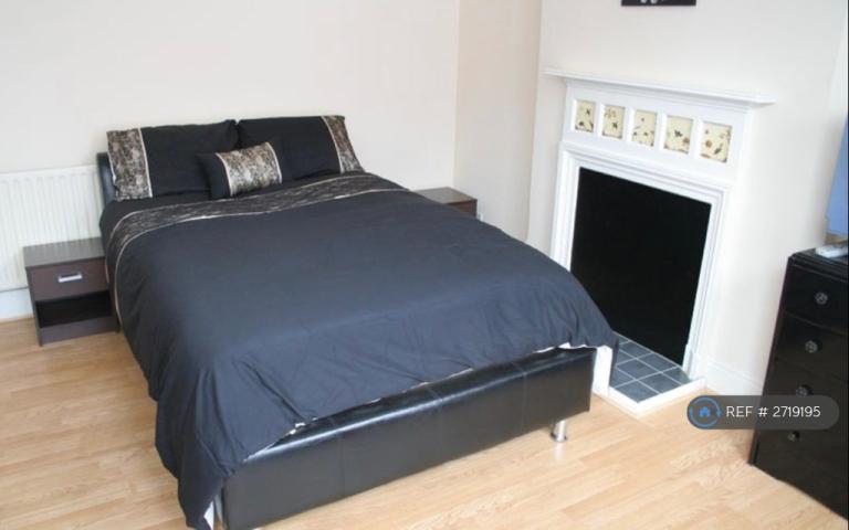 1 bedroom in Trent Boulevard, Nottingham, NG2 (#2719195)
