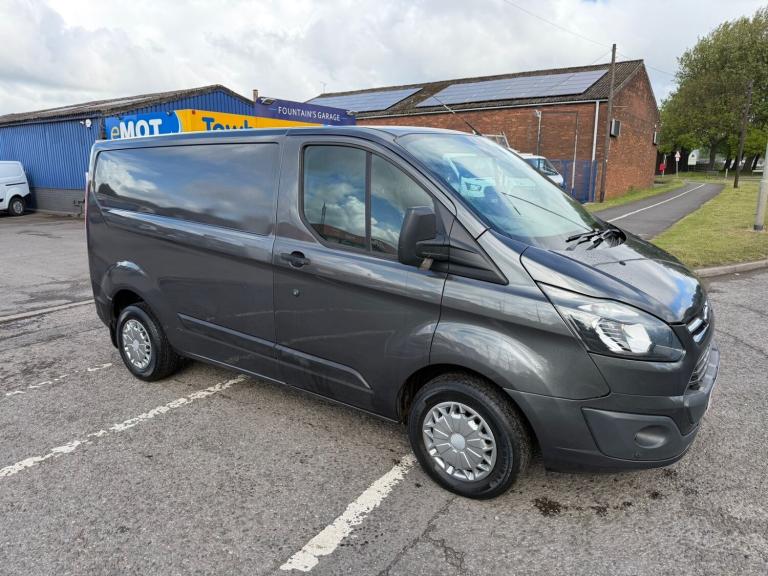 2017 Ford Transit Custom 2.0 TDCi 130ps Low Roof Trend Van new wetbelt l1 finance available  PANE...