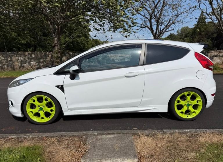 Ford, FIESTA, Hatchback, 2012, Manual, 1596 (cc), 3 doors