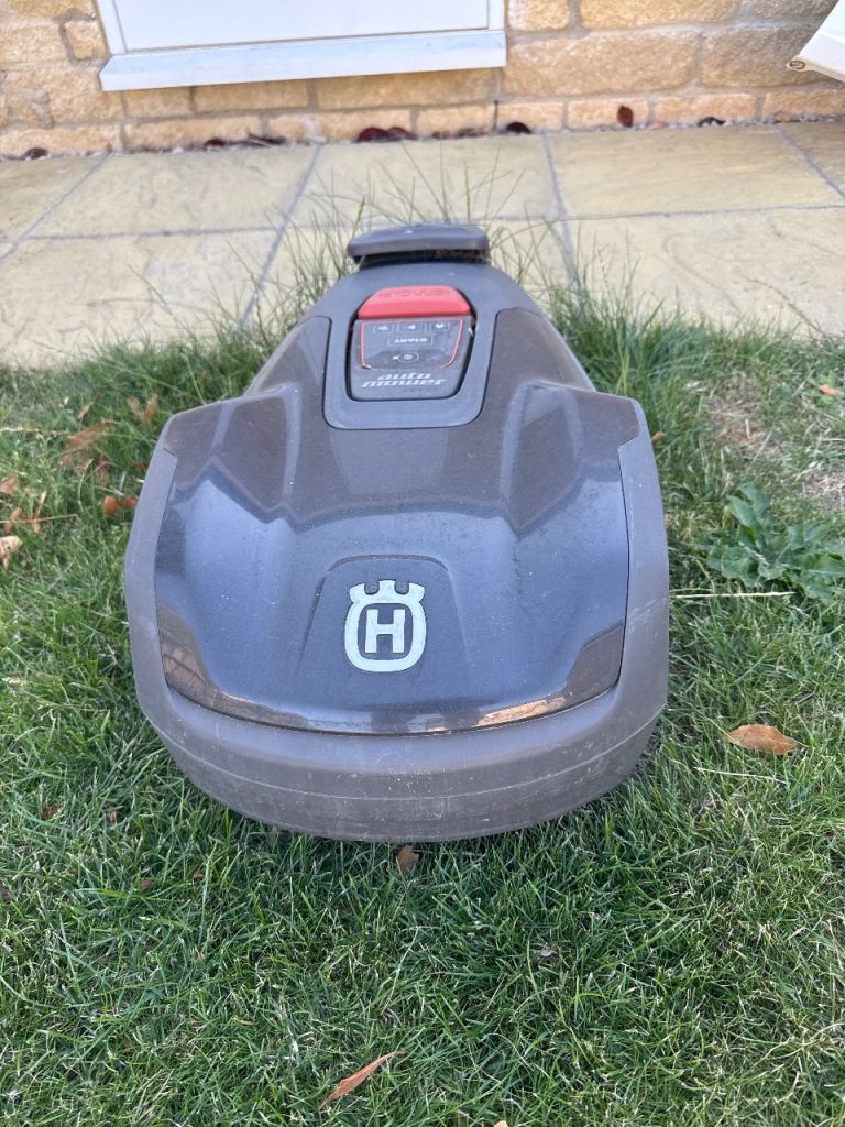 Husqvarna Aspire R4 Robot Mower