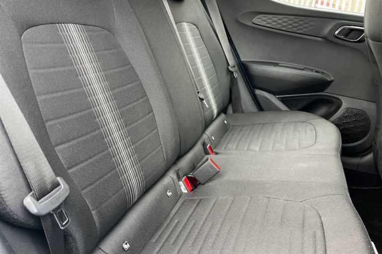 2025 Hyundai i10 1.0 Advance Hatchback 5dr Petrol Auto Euro 6 (s/s) (63 ps) Hatchback Petrol Auto...