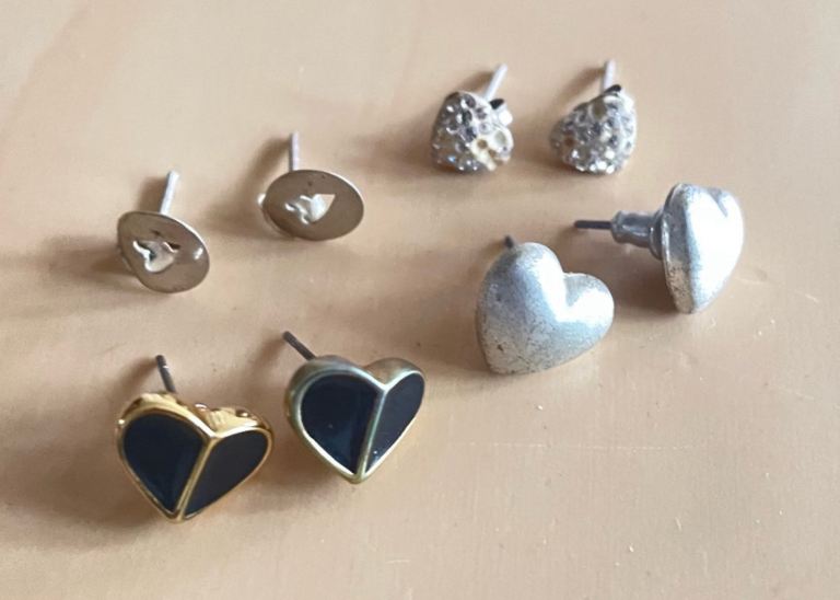 VGC X4 SETS OF HEART SHAPED EARRINGS (Vivienne Westwood Inspired)