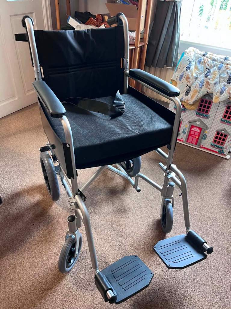 Drive DeVilbiss Lightweight Aluminium Folding Wheelchair - Immaculate