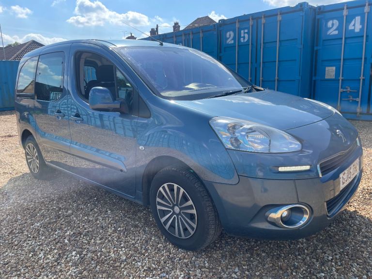 Peugeot, PARTNER TEPEE, MPV, 2015, Manual, 1560 (cc), 5 doors