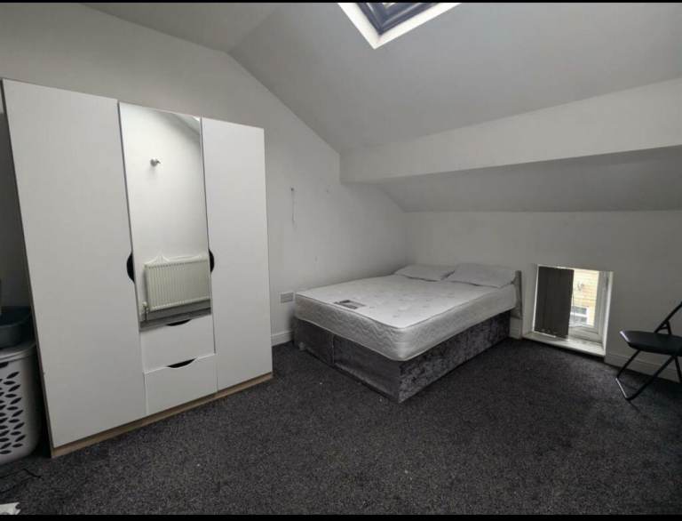 Private room in a shared house 