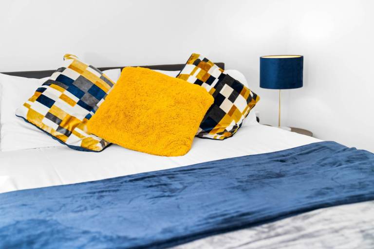 Well-Cared For 4-Bedroom Home (2 Bathrooms) - Great for Families or Company Lets