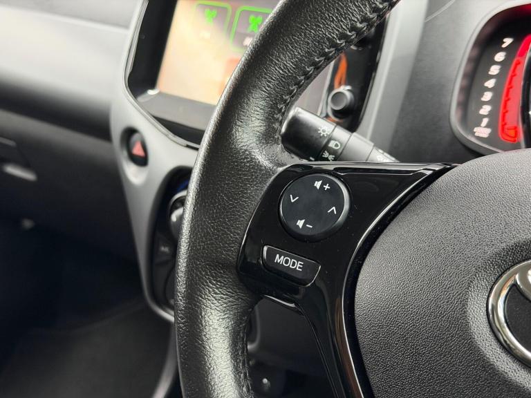 2018 Toyota AYGO 1.0 VVT-i X-Play 5dr HATCHBACK PETROL Manual