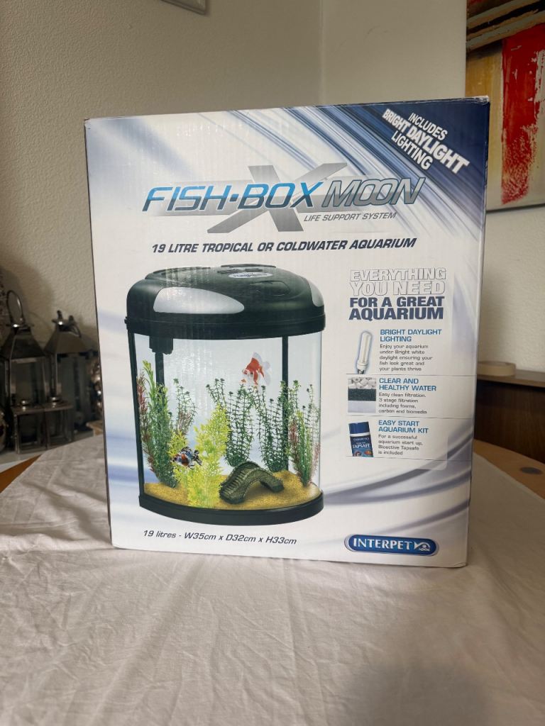 Interpet Fish-Box Moon Aquarium