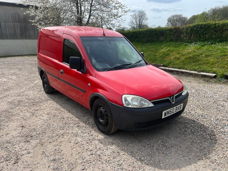Vauxhall Combo 1.3 CDTi Van - Walk Around Video