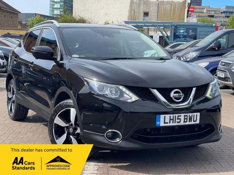 2015 Nissan Qashqai 1.2 DiG-T N-Tec+ 5dr Xtronic HATCHBACK PETROL Automatic