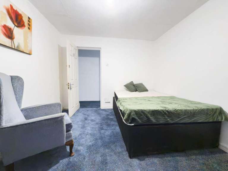 Double room for rent !