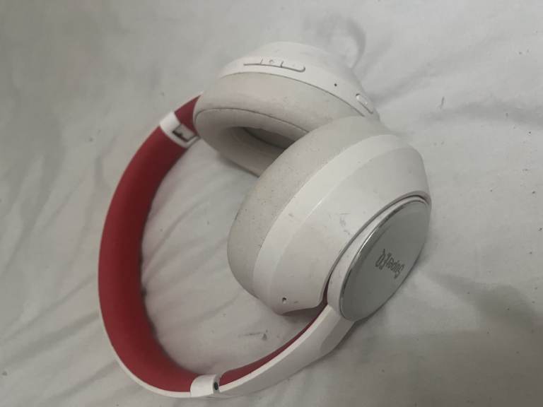 Super EQ Bluetooth noise cancelling headphones 