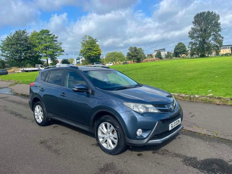 Toyota RAV 4 Invincible 2013, Manual 5dr AWzd