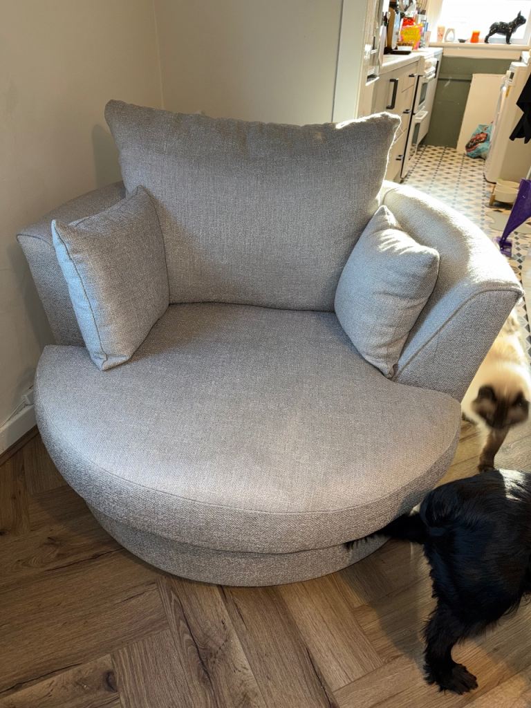 Sofa and cuddle chair 