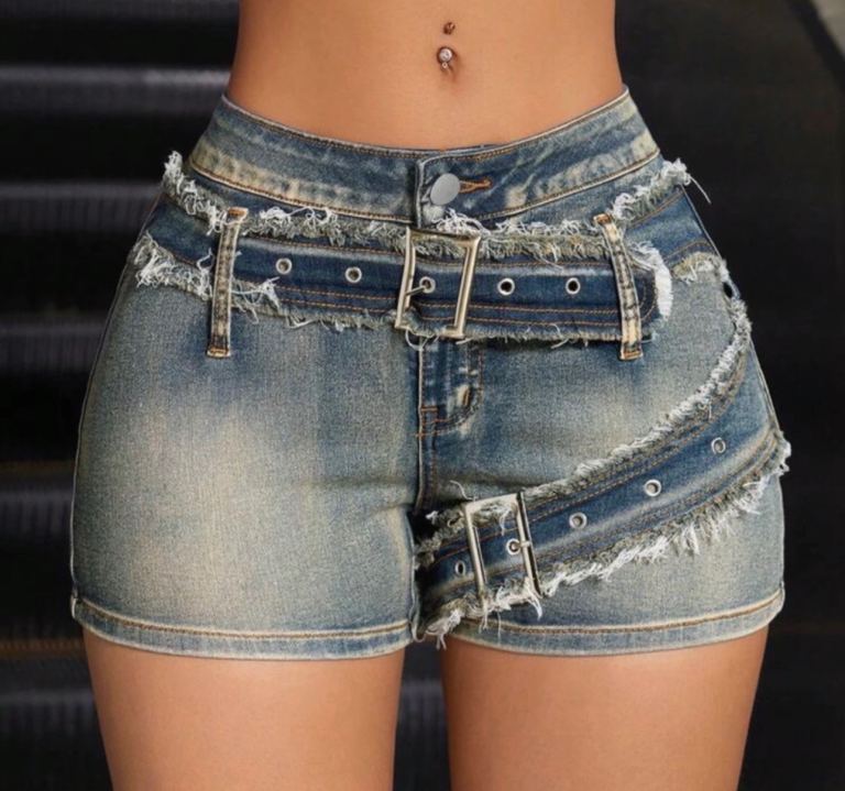 shorts with belt | size 6
