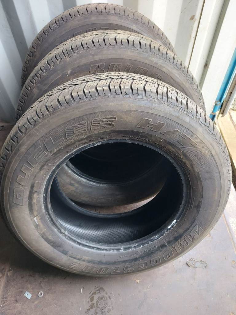Bridgestone Dueler 265 x 65 x 17