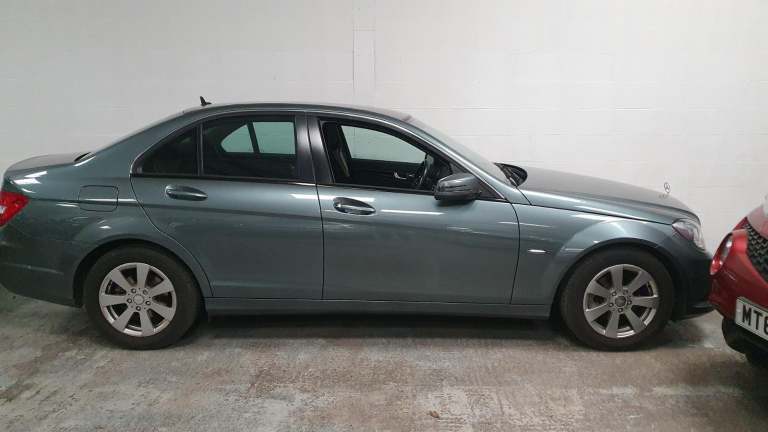 Mercedes-Benz C 180 AUTOMATIC* GENUINE 16:000 MILES