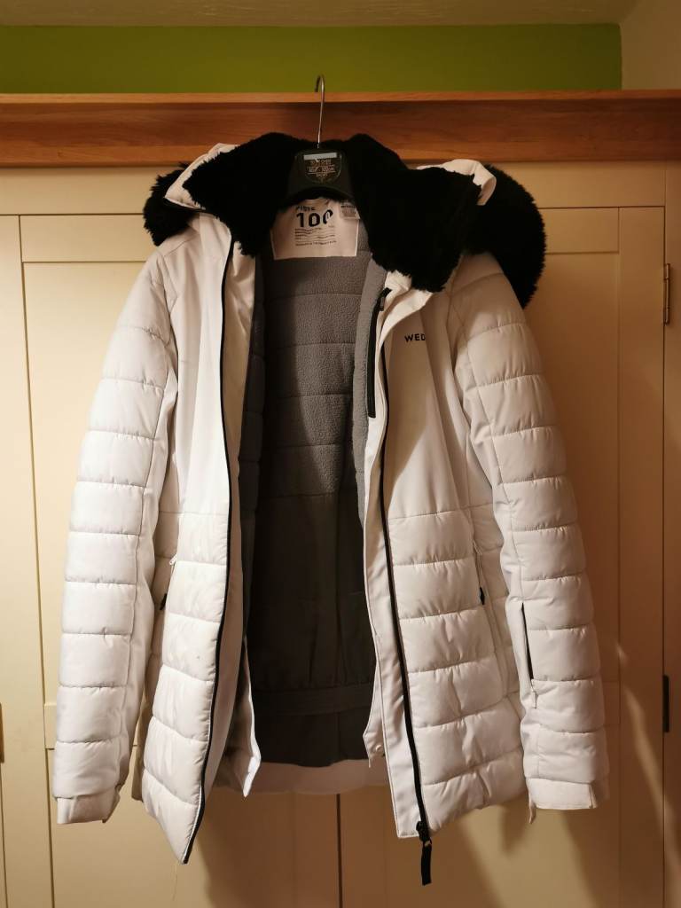 Warm winter jacket... and free gloves