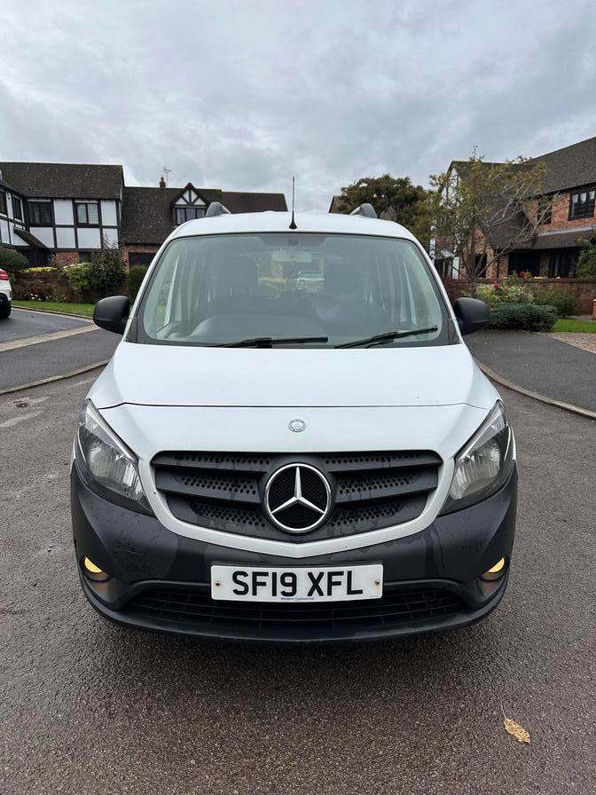 Mercedes-Benz Citan Citan 109 CDi Touringer Crew Cab Manual