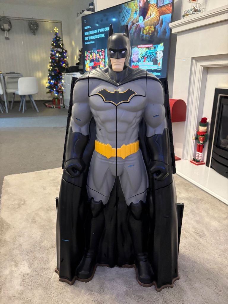 image for Batman batcave transforming figure 