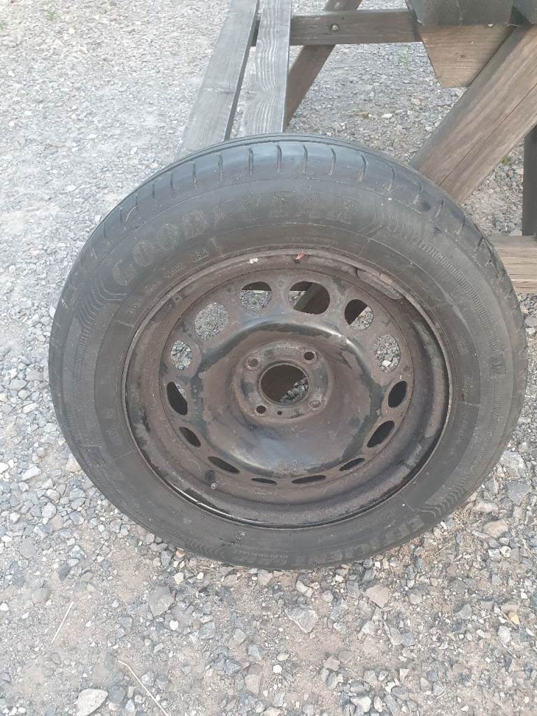 Peugeot 308 307 wheel tyre 195/65R15