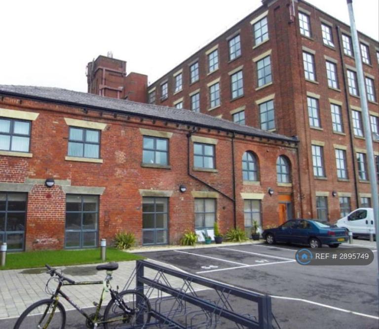 1 bedroom flat in Atlas Mill, Bolton, BL1 (1 bed) (#2895749)