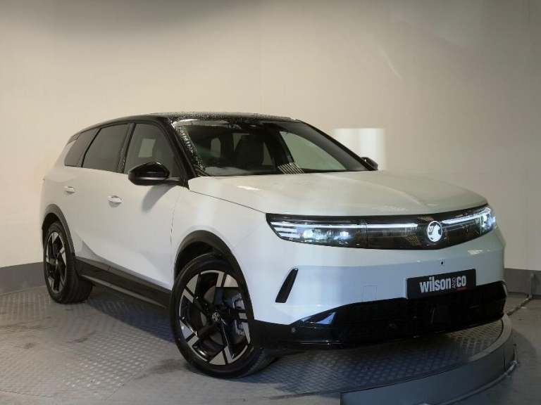 2025 Vauxhall Grandland 73kwh Ultimate Suv 5dr Electric Auto (213 Ps) HATCHBACK Electric Automatic