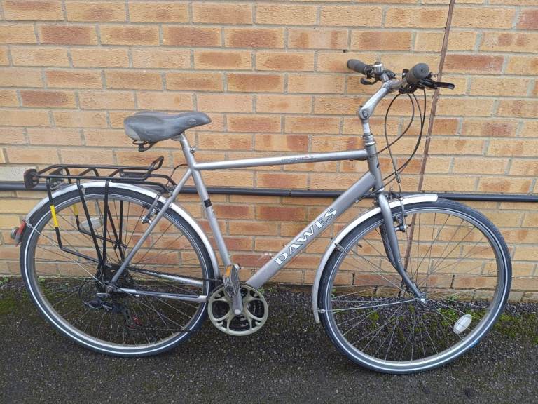Large Dawes Mojave Hybrid bike in good condition with new tyres, mudguards, rear rack carrier