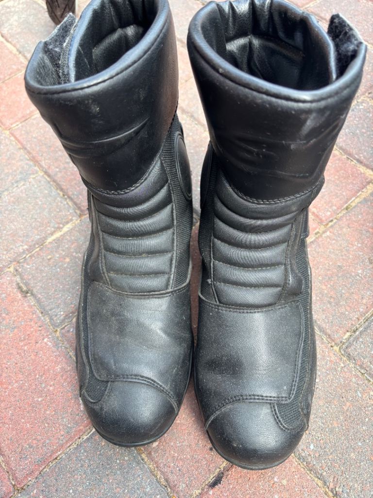 Alpine stars motorbike boots size 9