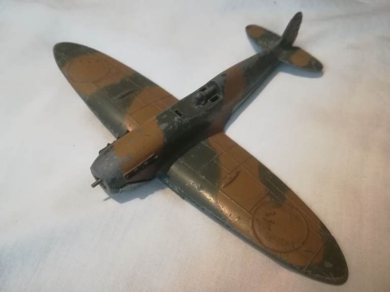 Dinky Toys Spitfire MkII. 