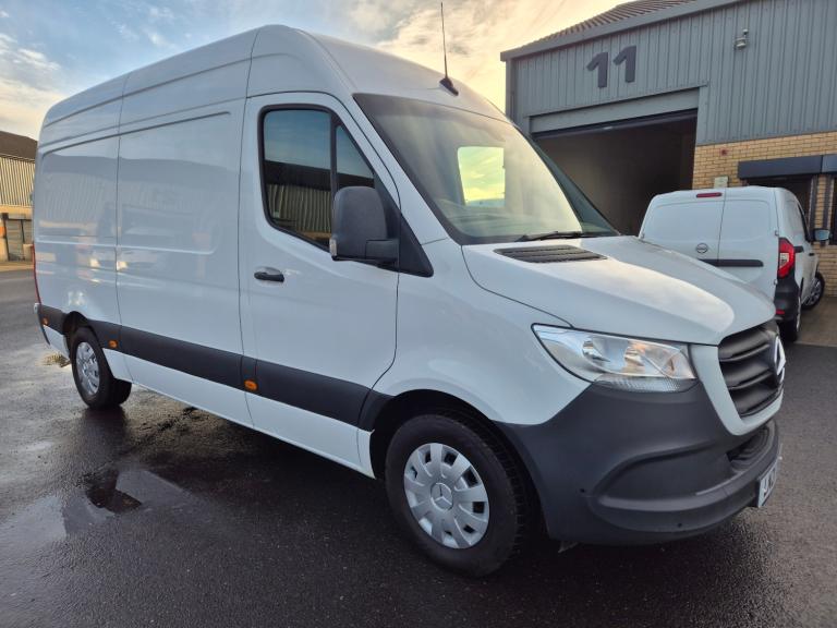 2021 Mercedes-Benz Sprinter PREMIUM 315 MWB High roof 150ps SUPERB PANEL VAN Diesel Manual