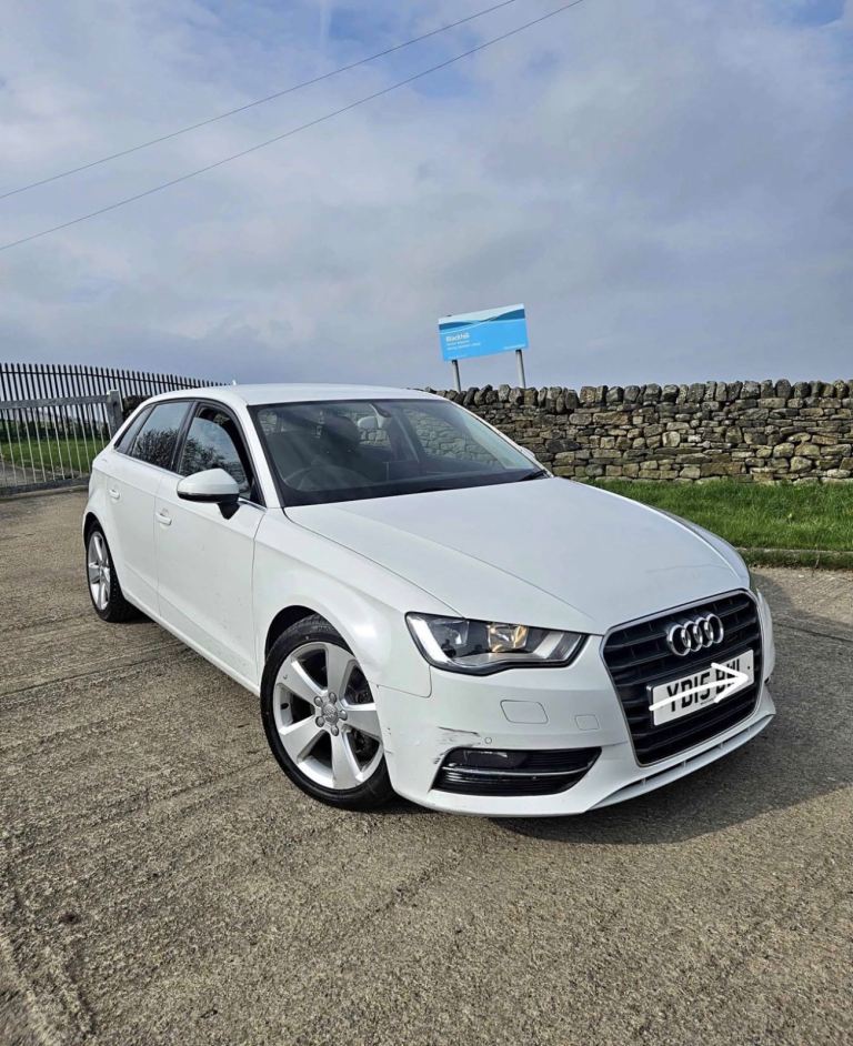 Audi, A3, Hatchback, 2015, Semi-Auto, 1968 (cc), 5 doors