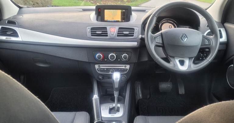 2011 Renault Megane AUTOMATIC 