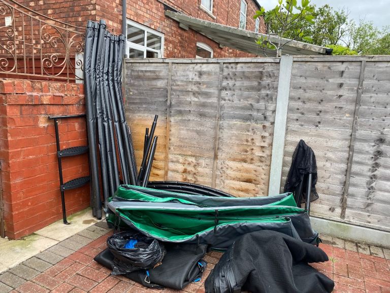 Trampoline 
