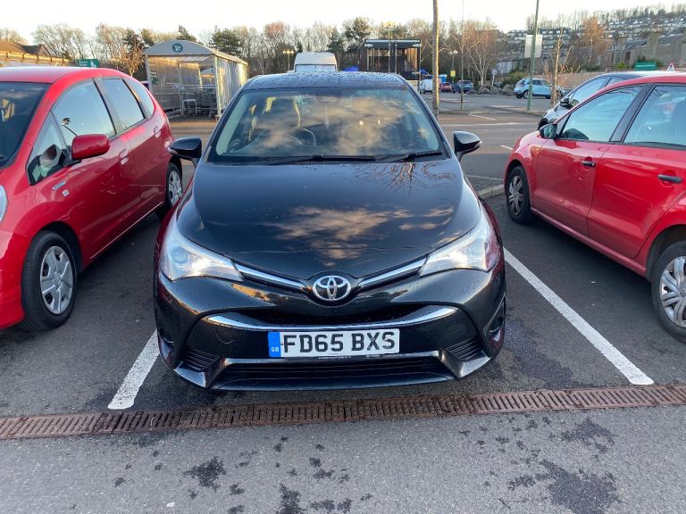 Toyota, AVENSIS, Saloon, 2015, Manual, 1598 (cc), 4 doors