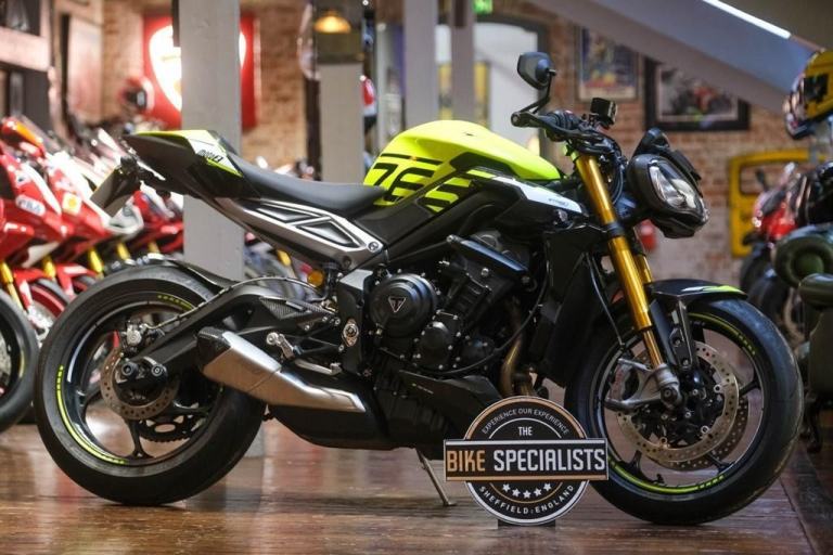 Triumph Street Triple 765 *765 RS Moto2 Edition- Racing Yellow*