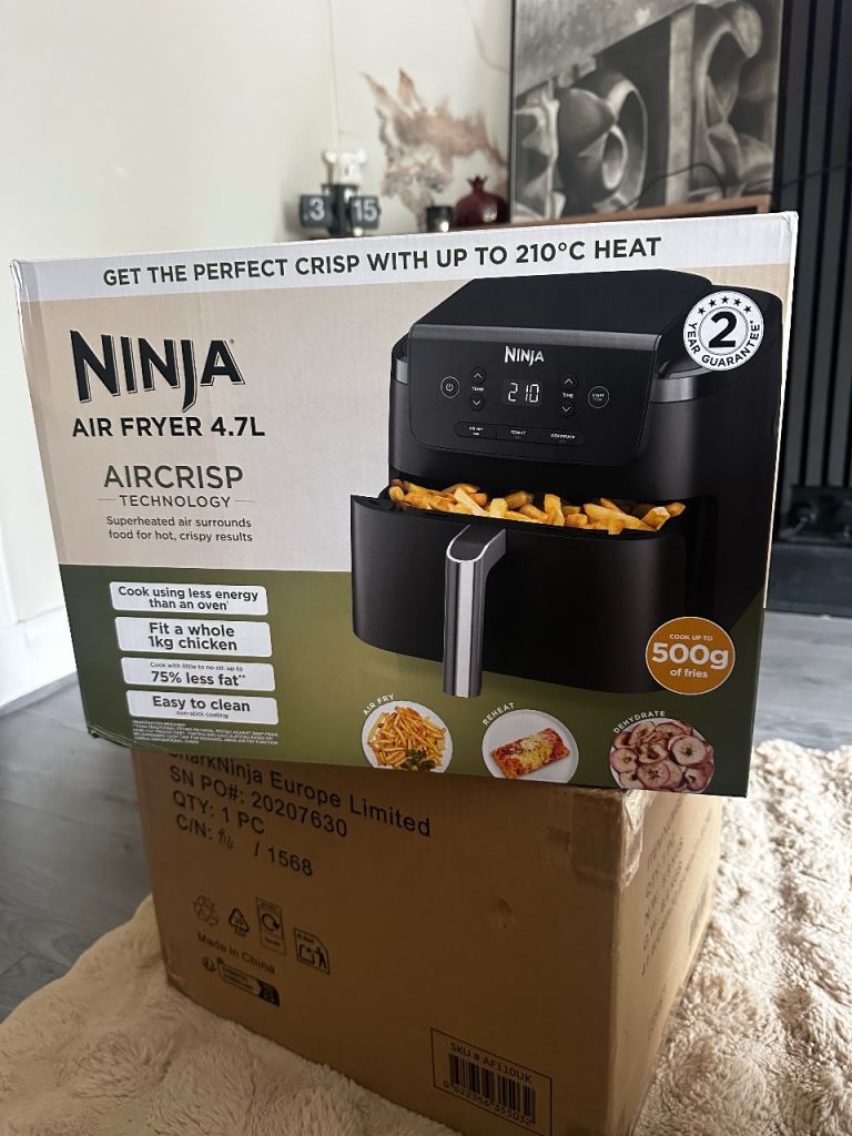 Ninja 4.7L Air Fryer with AirCrisp Technology - Brand New in Box
