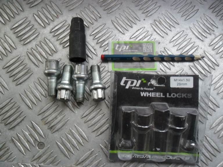 A set of locking wheel nuts, will fit most of the VAG group of cars, £5