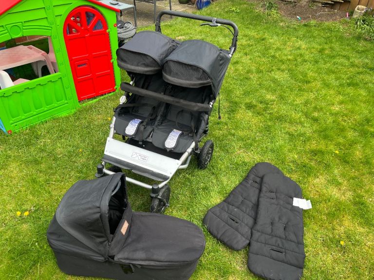 Mountain Buggy Duet Buggy
