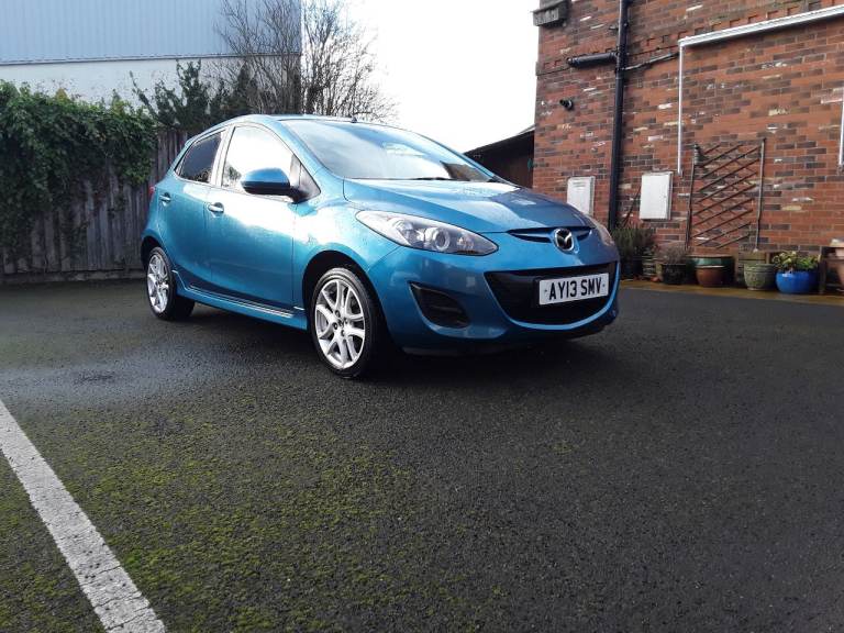 Mazda 2 1.3 petrol Tamura F.S.H 12m MOT road tax 35£
