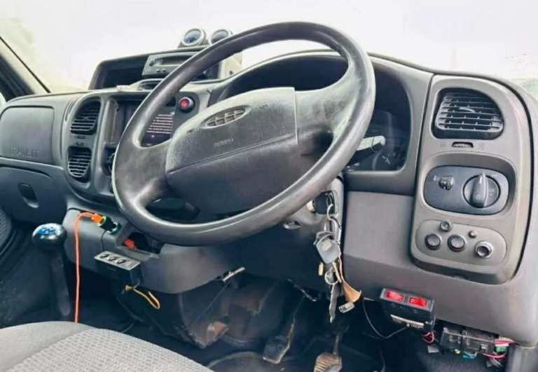 2002 ford transit recovery truck 