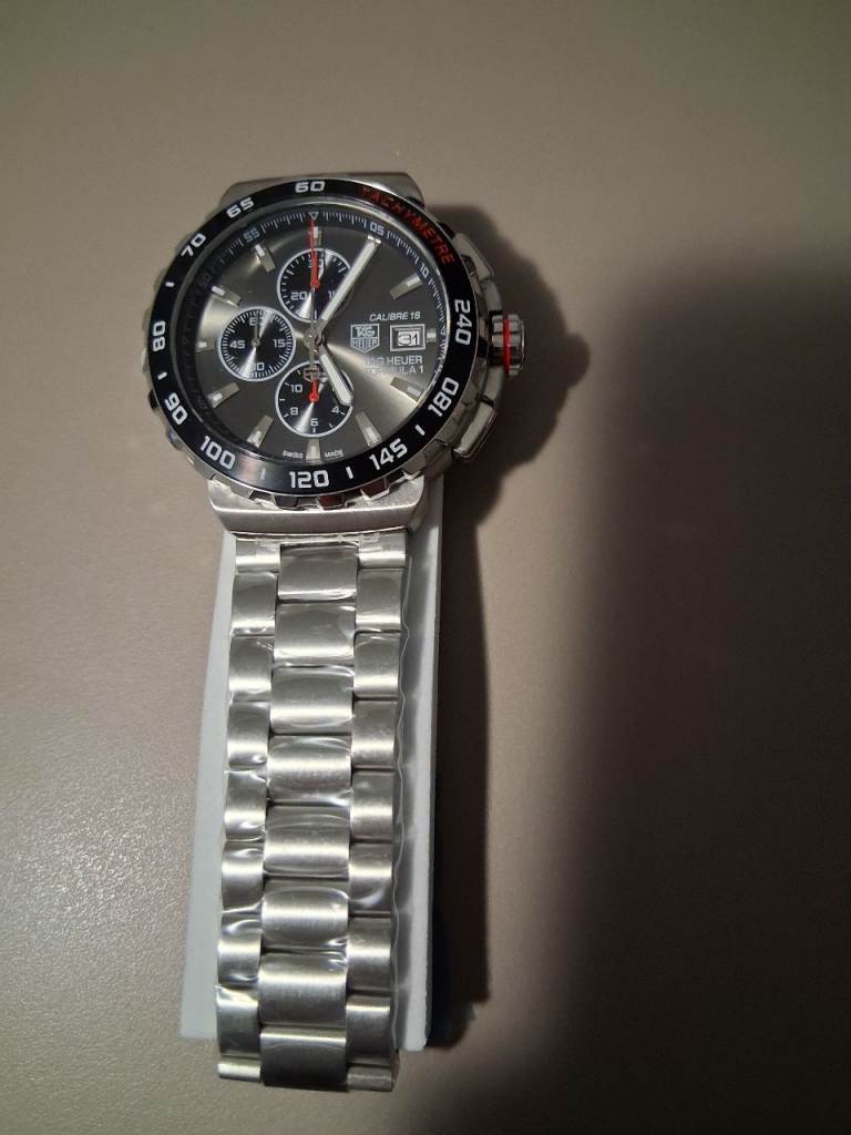 Tag heuer formula 1 chronograph watch battery powered brand new