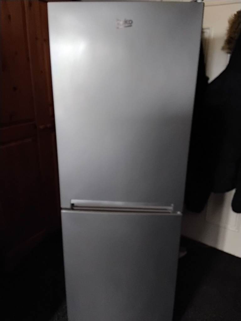 Fridge freezer silver 