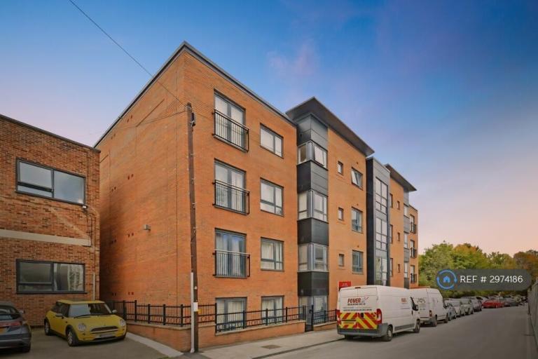 1 bedroom flat in Solly Street, Sheffield, S1 (1 bed) (#2974186)
