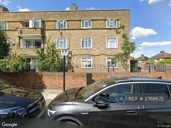 4 bedroom flat in Sir Alexander Road, London, W3 (4 bed) (#2769572)