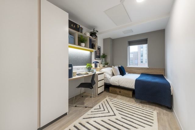 [URGENT] 8th Floor Ensuite Room Available at Altura, Birmingham (2026/27)